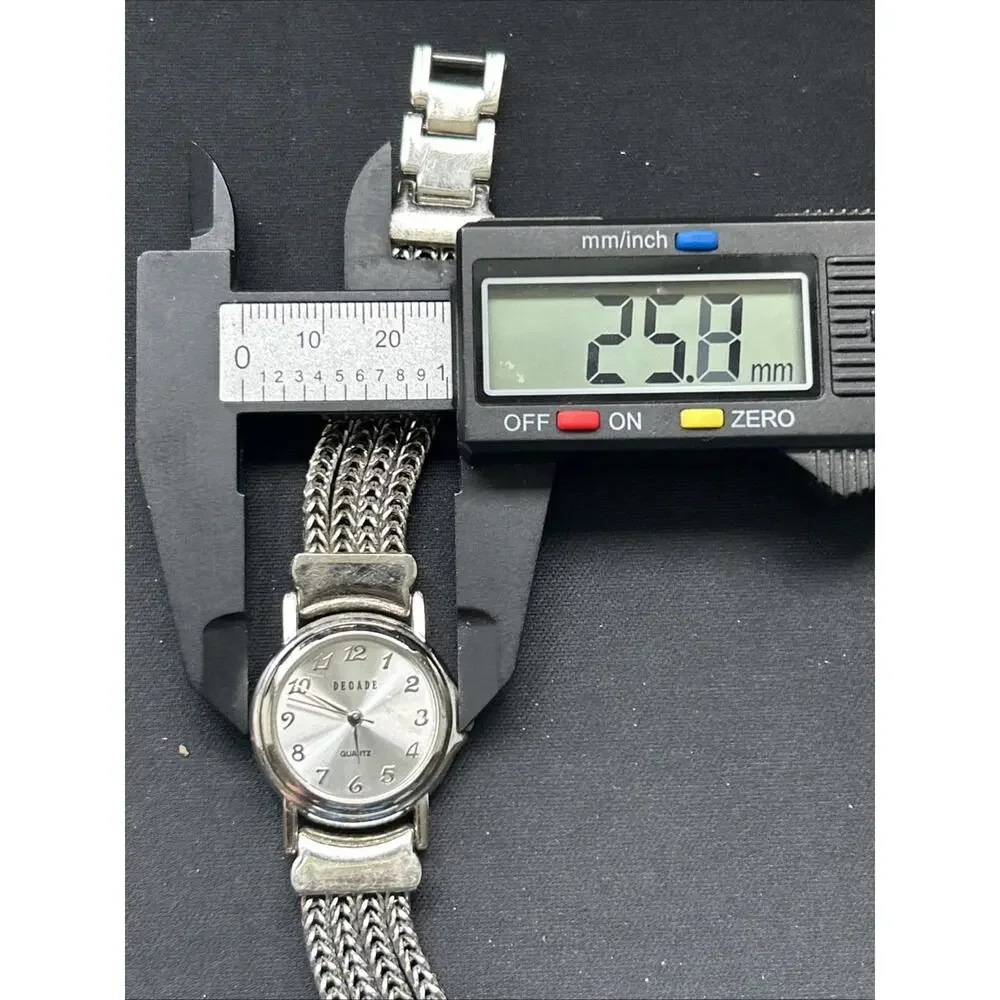 Decade Silver Tone Women’s Quartz Watch